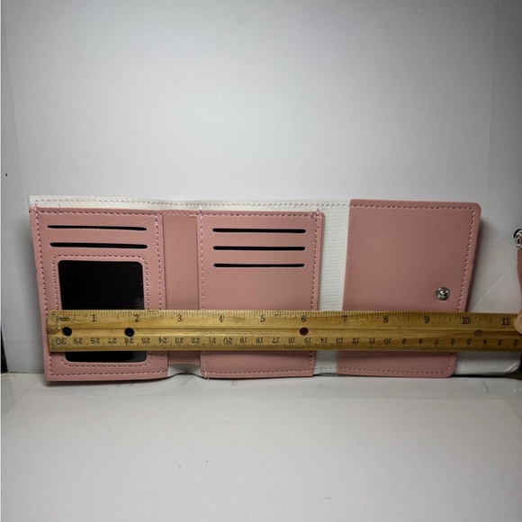 Hello Kitty Pink Wallet Pink checkered dress tri-fold wallet - Picture 6 of 9